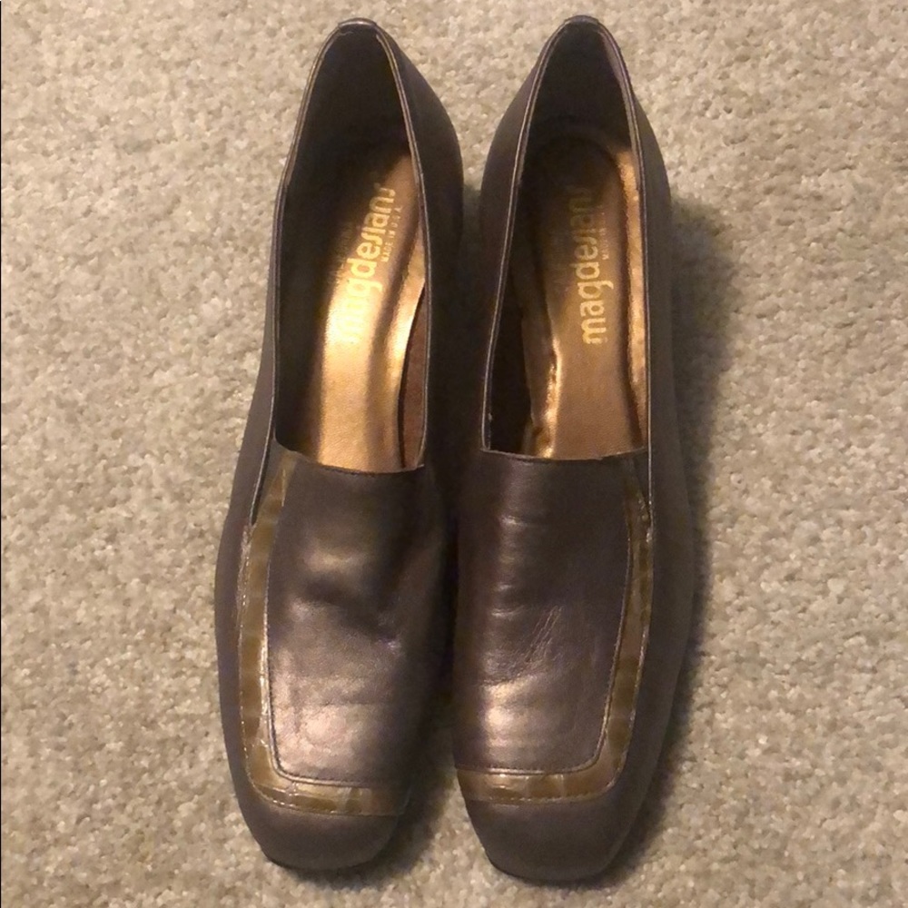 Women’s Magdesians Low Heel Shoes 9 1/2 Narrow